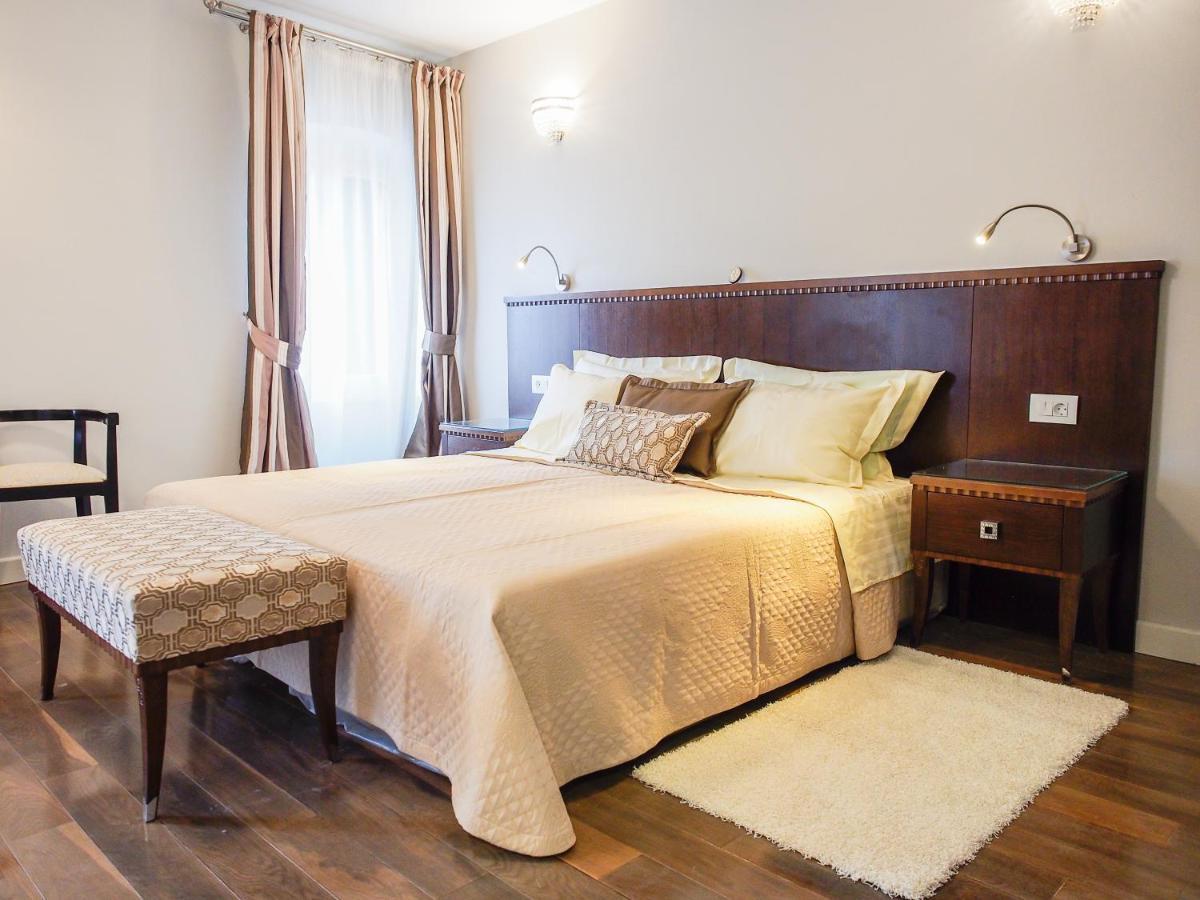Devecchi Rooms Hvar Town Exterior foto